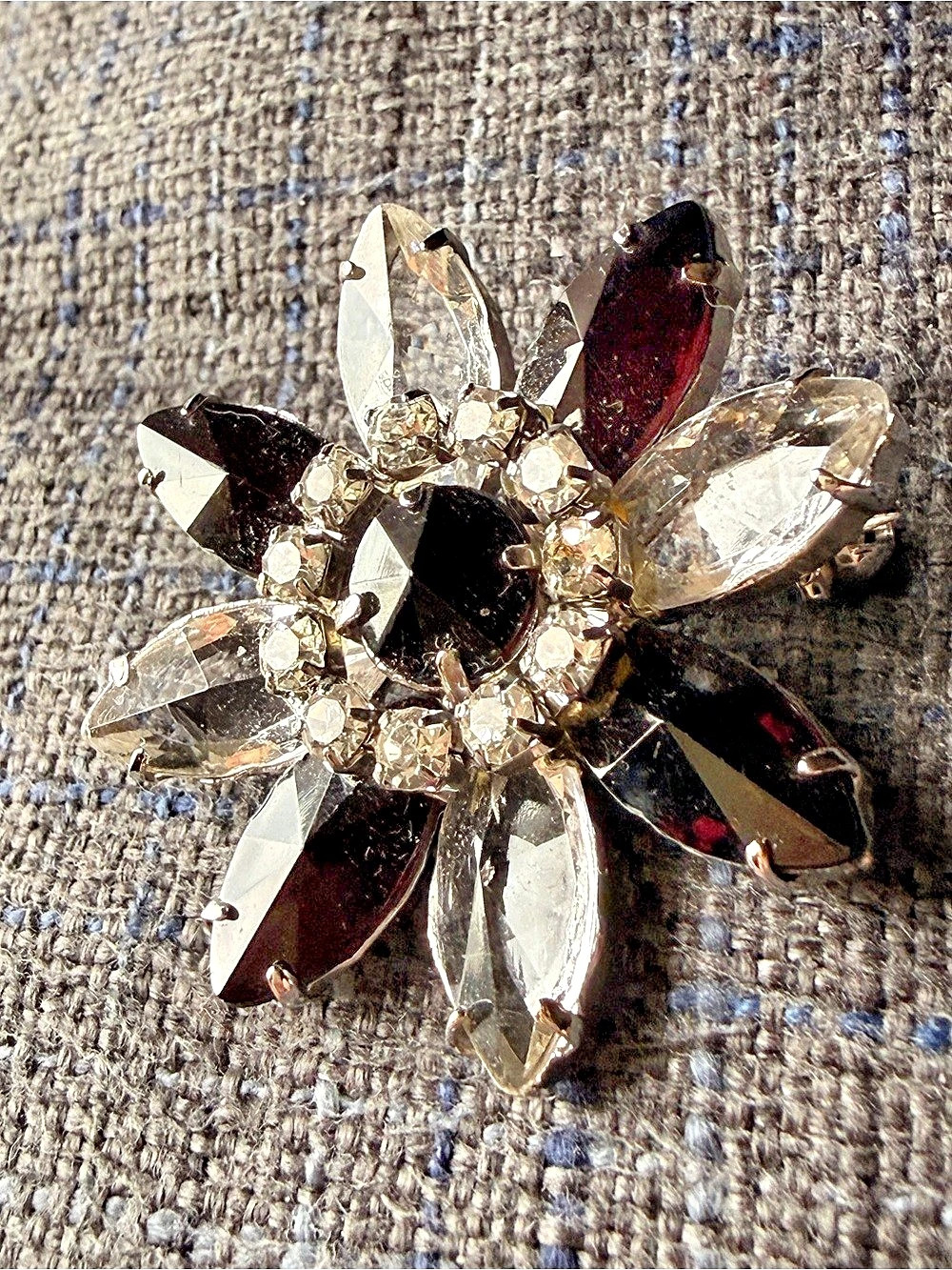 Vintage Black & Clear Rhinestone Flower Brooch Silver Tone Pin